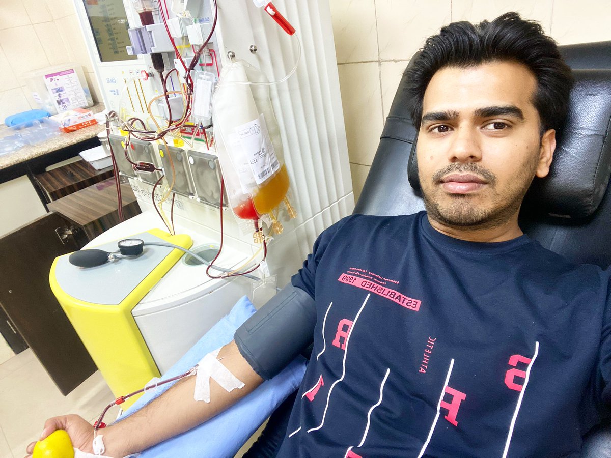 First time donated blood 🩸 
Help others 🙏🏻
#rb #rohitbeniwal #rohitbeniwalofficial #model #publicfigure #socialworker