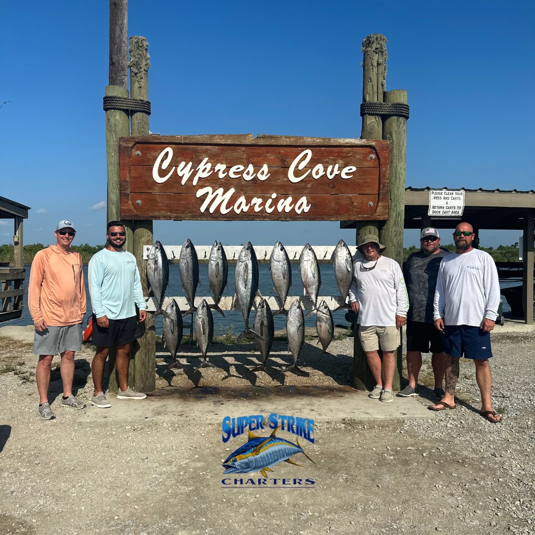 12 tuna strong for the Hoffman/White crews from #Alabama and Captain Scott!

#fishing #Louisiana #Louisianafishing #tuna #gulfcoast #saltwaterfishing #fishingcharter #summer #fish #superstrike #superstrikefishingcharter