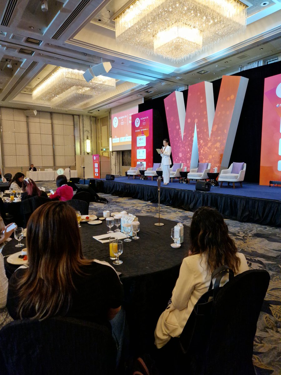 Exciting start at the Women in IT Summit with Able Wanamakok, an International Presenter, Actress, TV Personality, Motivational Speaker & Confidence Coach, leading the way as the host.  #WITAsiaSummit #WomenInIT