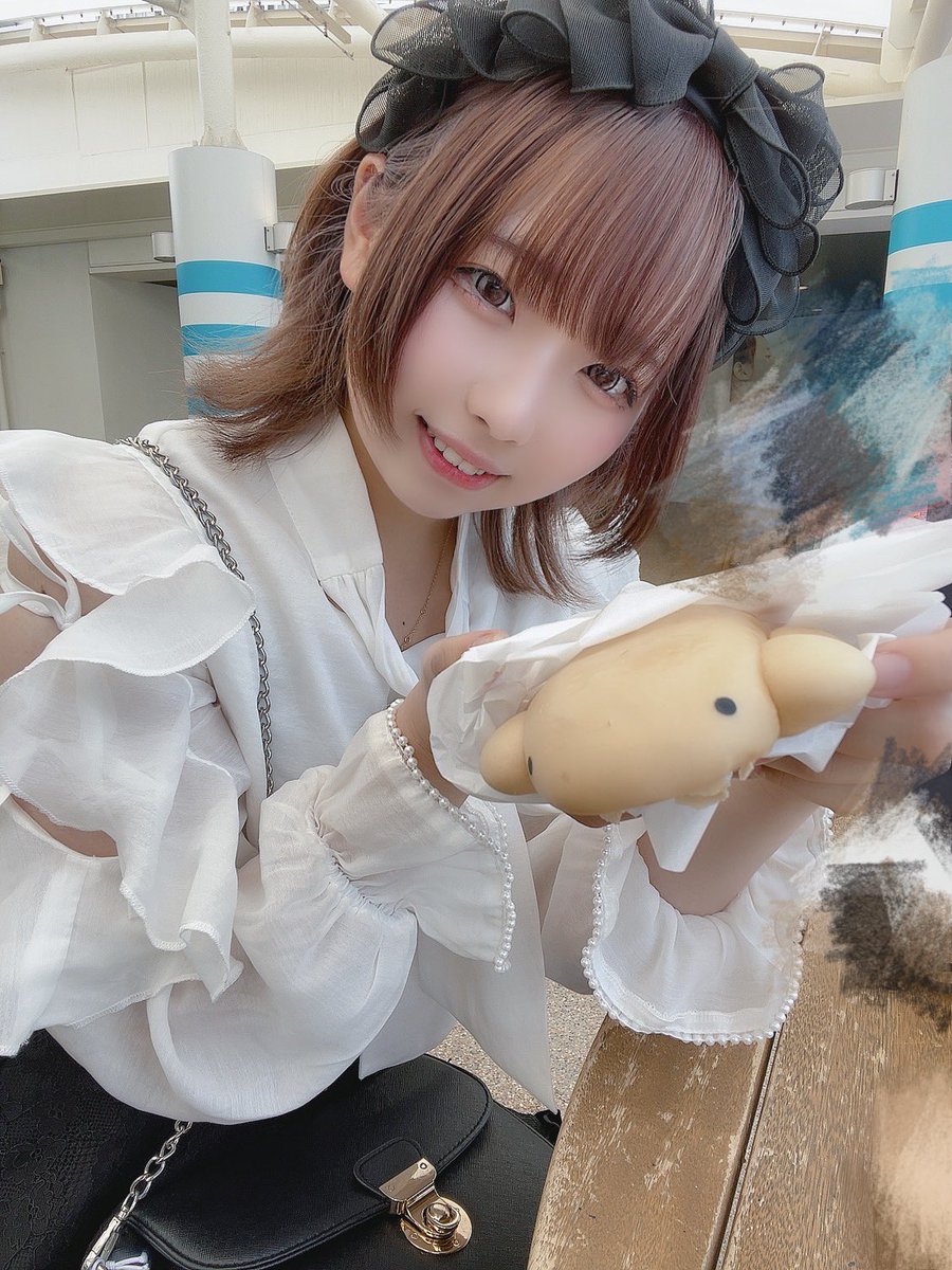 まや👻 on Twitter: "かなり前に食べたオオサンショウウオ 肉まん" - FzrNGFYakAETeep