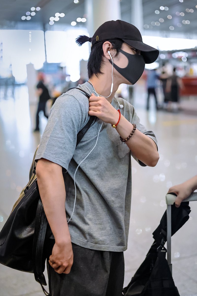 3geyoutiao's tweet photo. หล่ออออออออออออออออออออ😭อออออออออออ
Cr. BX7268 https://t.co/neG5uHcgCh