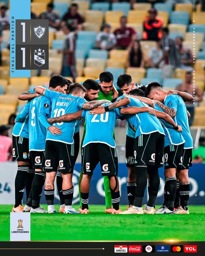 JimmyCarpio2129's tweet photo. Que te lo cuenten como quieran! Que hermoso es ser hincha del @ClubSCristal 💙.
Orgulloso de este gran equipo..... ⚽🥅💙💪🏽 https://t.co/WHkwuNC3jt