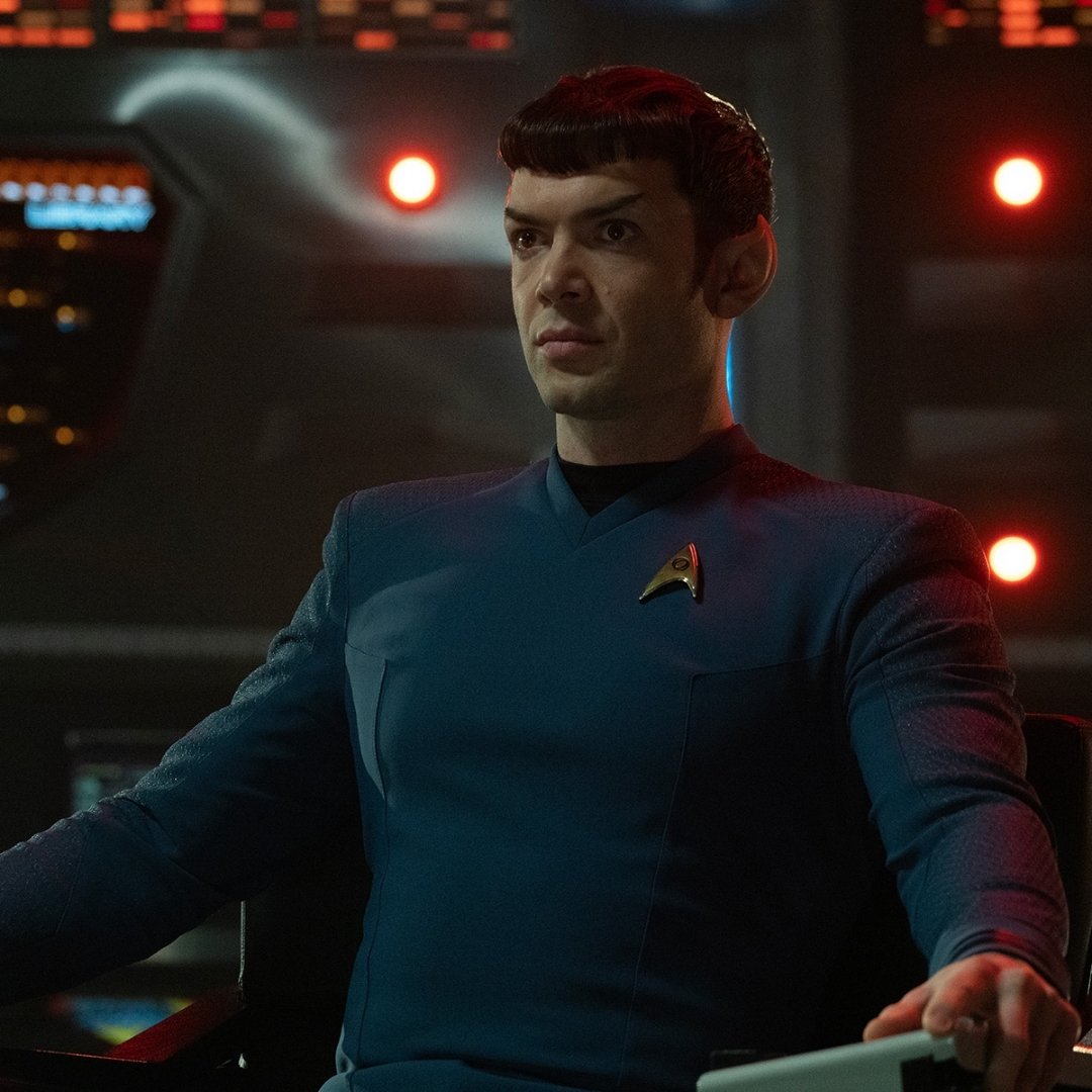 startrek_brazil's tweet photo. Ethan Peck no episódio The Broken Circle. (2x01) 
#StarTrek #StarTrekStrangeNewWorlds https://t.co/wBv0e0uukB