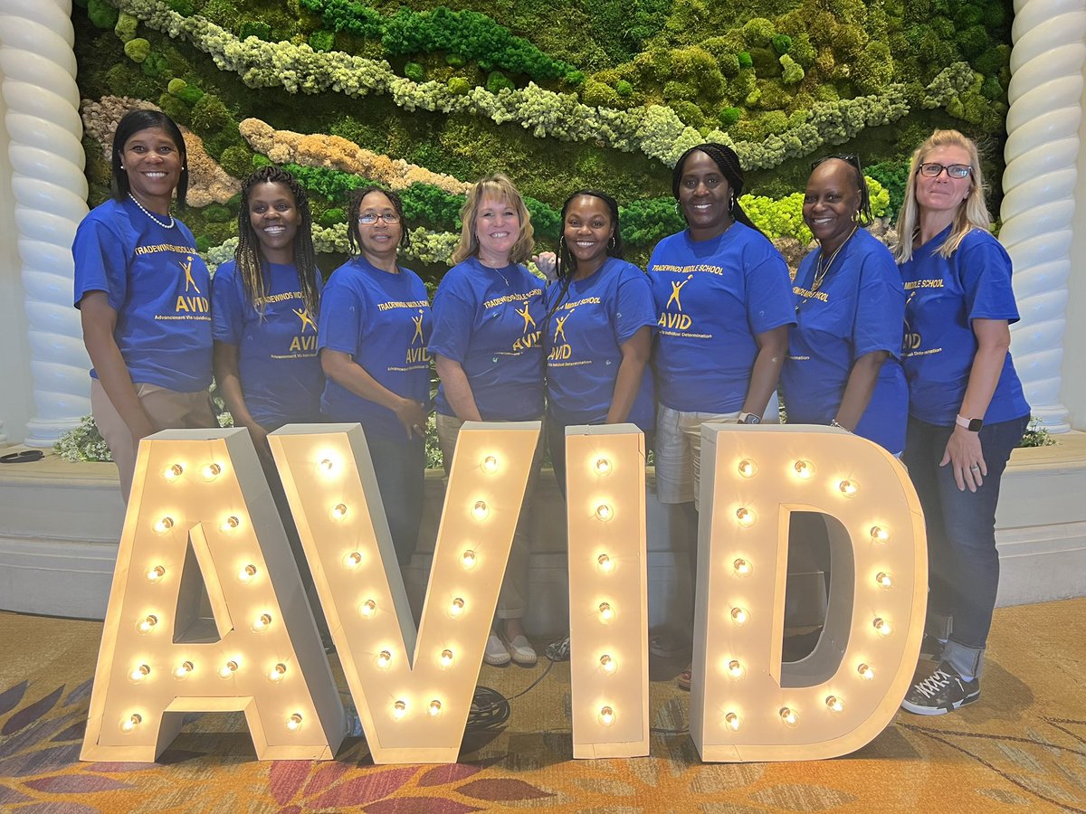 Ms_Williams02's tweet photo. It's AVID Spirit Day at the Summer Institute in Orlando!!! We are excited to bring back the best instructional practices to @TradewindsMS ❤️🖤
#AVIDSI2023, #AVID4Possibility, #AVIDFamily https://t.co/19FGgOse4Z