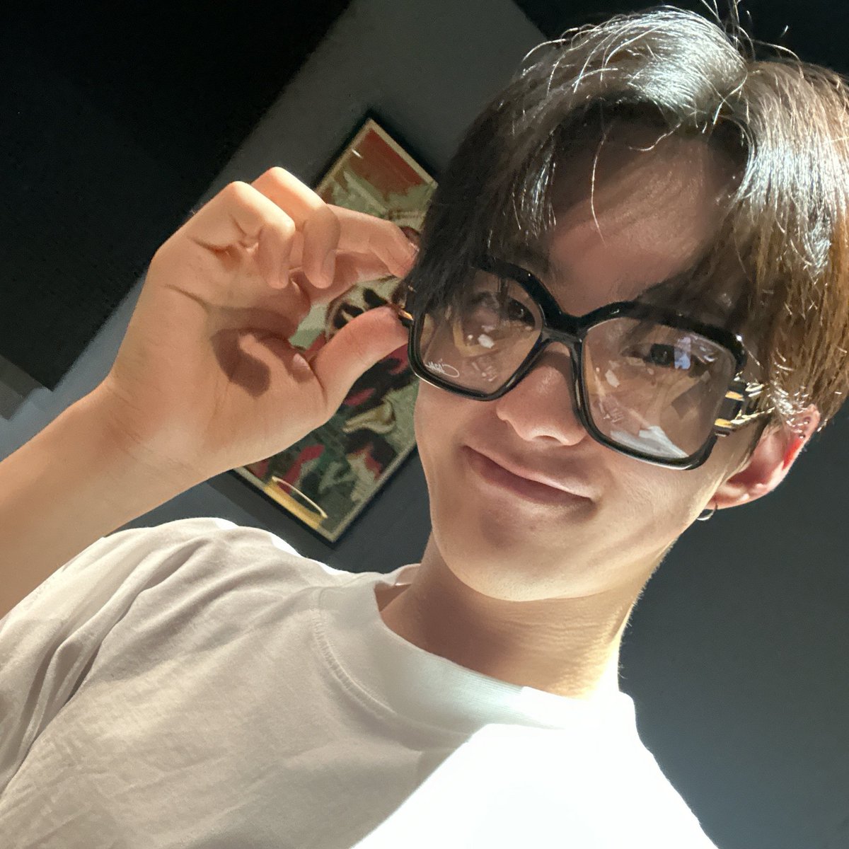 scheolriez's tweet photo. hey, i'm iris. i'm looking for interactive moots !! 

— he/she, filo '04, infp 
— not new to #kpoptwt &amp; #stantwt
— if you're a carat, engene, moa, and an army, let's be moots ! 
— still, any fandom is welcome :D 

♡/↻ to be moots + to spread, thank u ! https://t.co/1LjcfRq3Oz