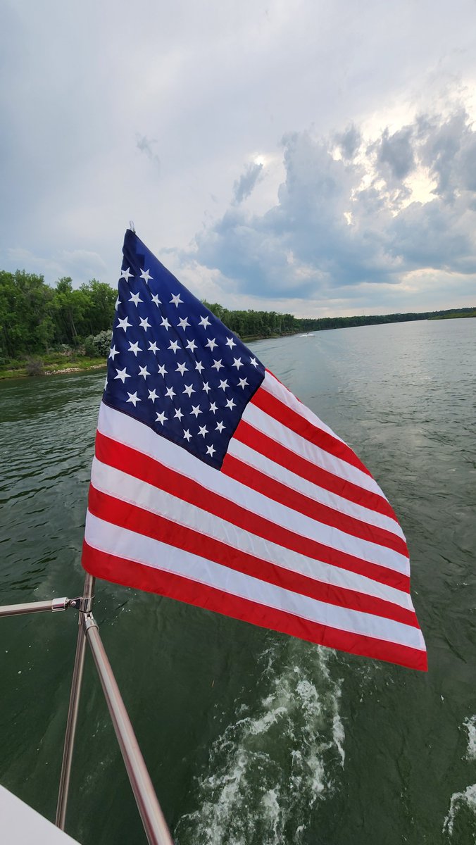 Travel With Sara - Sara Broers (@travelwithsara) on Twitter photo I finally made it onboard the Lewis & Clark Riverboat in <a href="/bismancvb/">Bismarck-Mandan CVB</a> in <a href="/NorthDakota/">North Dakota Tourism</a> - Tip: Go to the back of the boat for this incredible view. #MWTNBisman23 #BeNDLegendary #HelloND #ilovebisman I finally made it onboard the Lewis & Clark Riverboat in <a href="/bismancvb/">Bismarck-Mandan CVB</a> in <a href="/NorthDakota/">North Dakota Tourism</a> - Tip: Go to the back of the boat for this incredible view. #MWTNBisman23 #BeNDLegendary #HelloND #ilovebisman