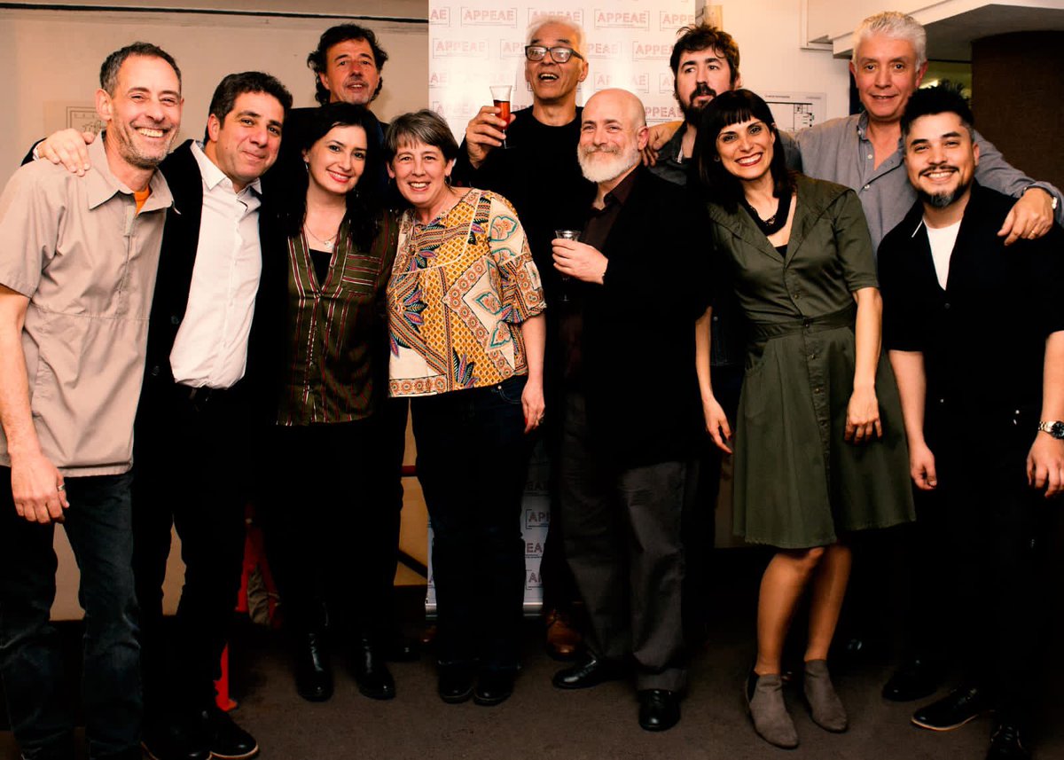 Lamentamos el fallecimiento de Luchy Kogan, querida por nuestra Comisión Directiva, la comunidad del Teatro Payró y la teatral. 
Abrazo grande a su familia y amigos.