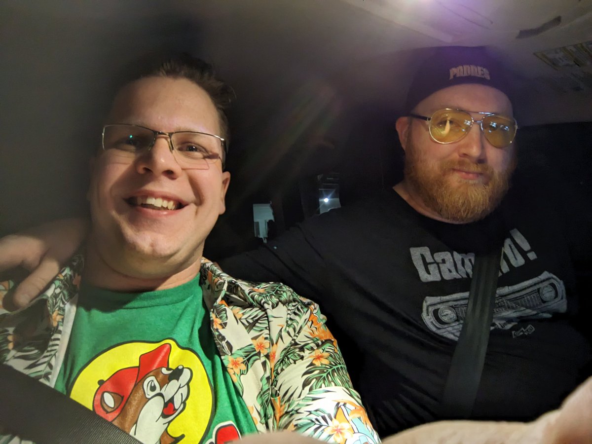 We are ready to go! A drive through the night and we will be in Pittsburgh by tomorrow to sell you guys great stuff at #anthrocon2023 !! Not sure how Buc-ees is my official travel wear but here we are xD