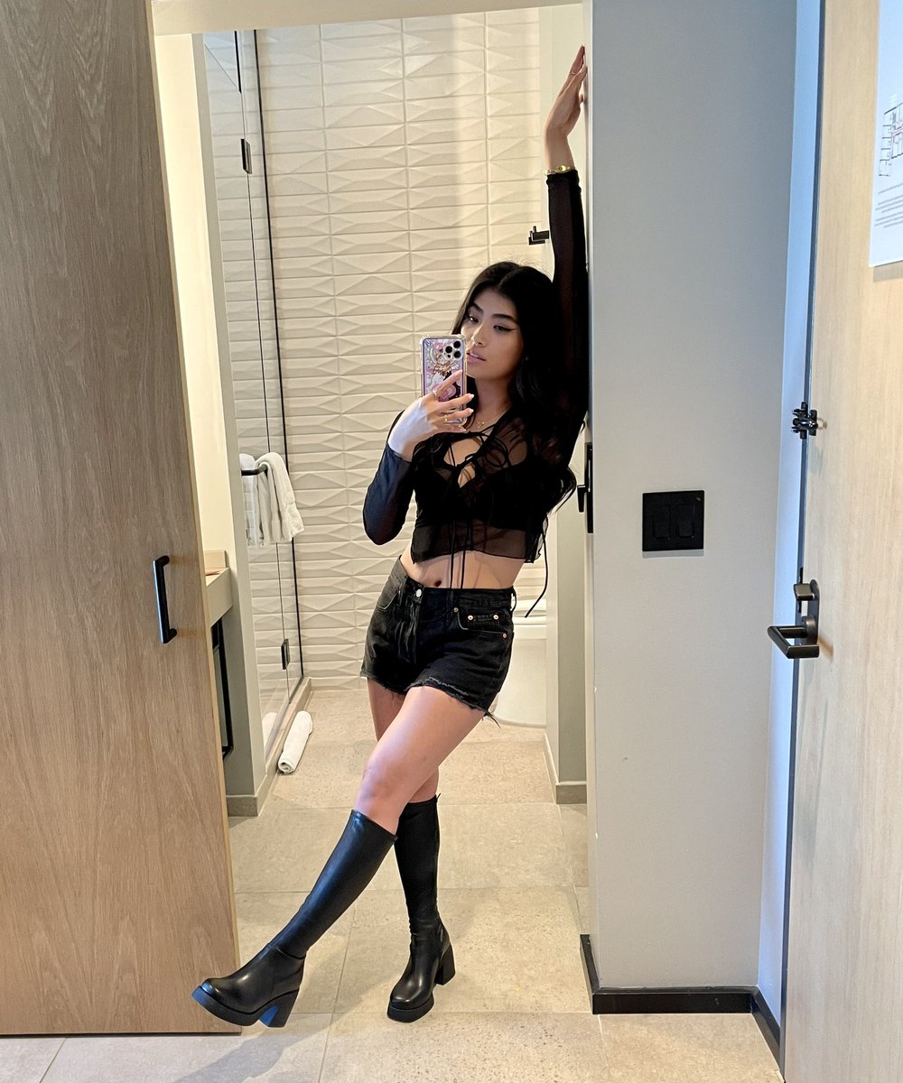 kayceeedilla on Twitter: "🖤🖤🖤"