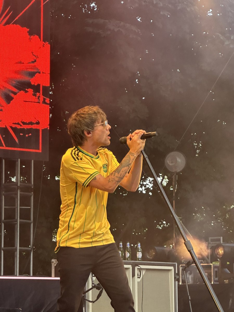 LTWorldUpdates's tweet photo. 📸| Más fotos para apreciar lo hermoso que está hoy 🥵
#FITFWTTroutdale

©️jennobviously https://t.co/9bCU4QMrEJ