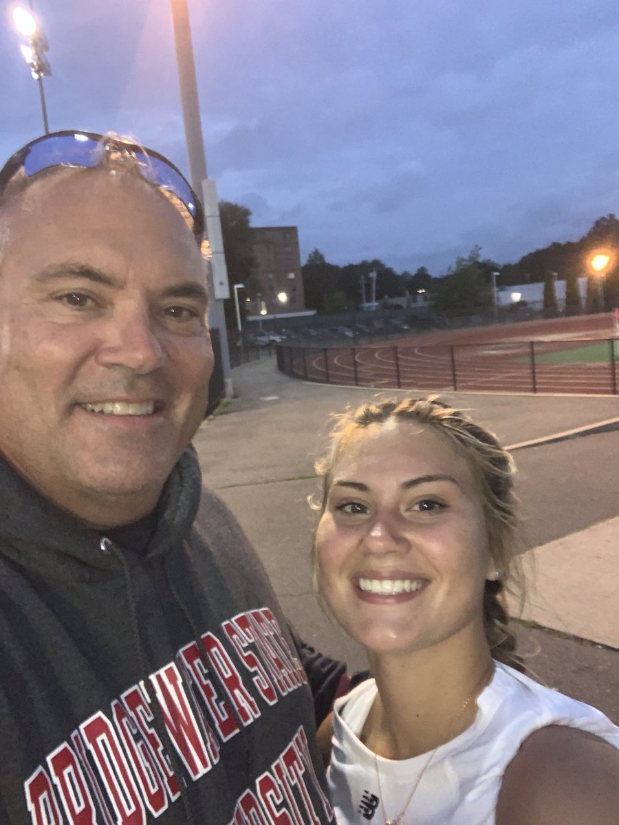 Derek Dana tweet media