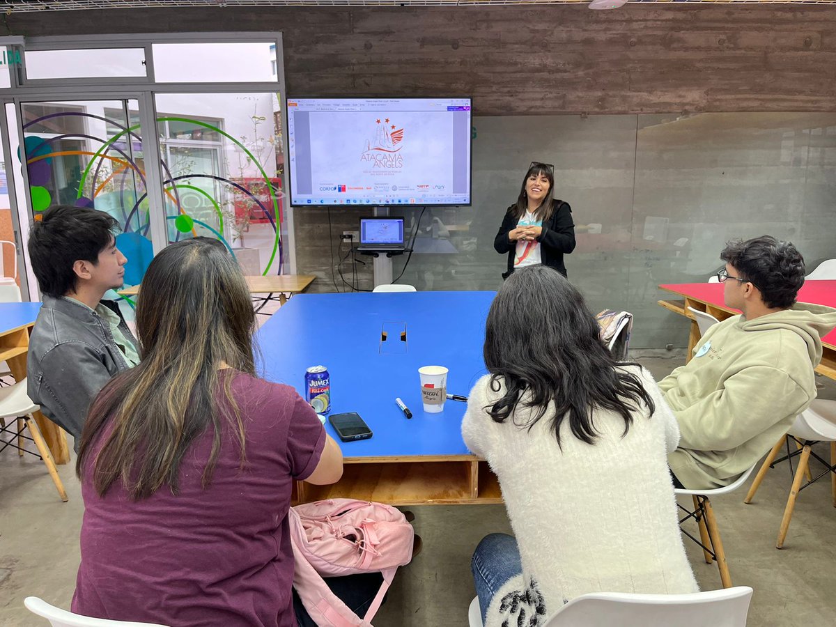 La gerenta de Atacama Angels, Valeria Varas, expuso sobre nuestra red en el Minor de emprendimiento que imparte nuestra directora, Gianni Romaní, en <a href="/USQAI_UCN/">USQAI - Laboratorio de Emprendimiento</a>.
