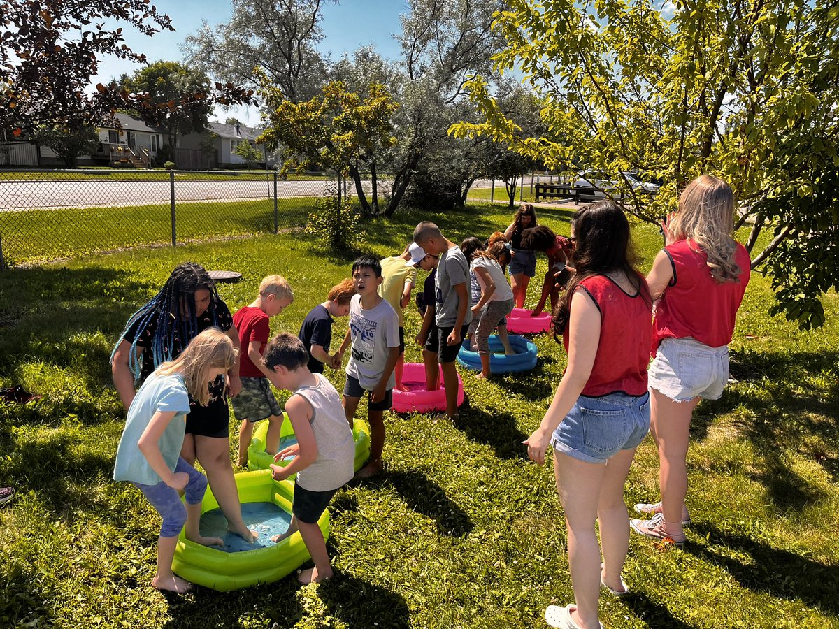 Thickwood Heights tweet media