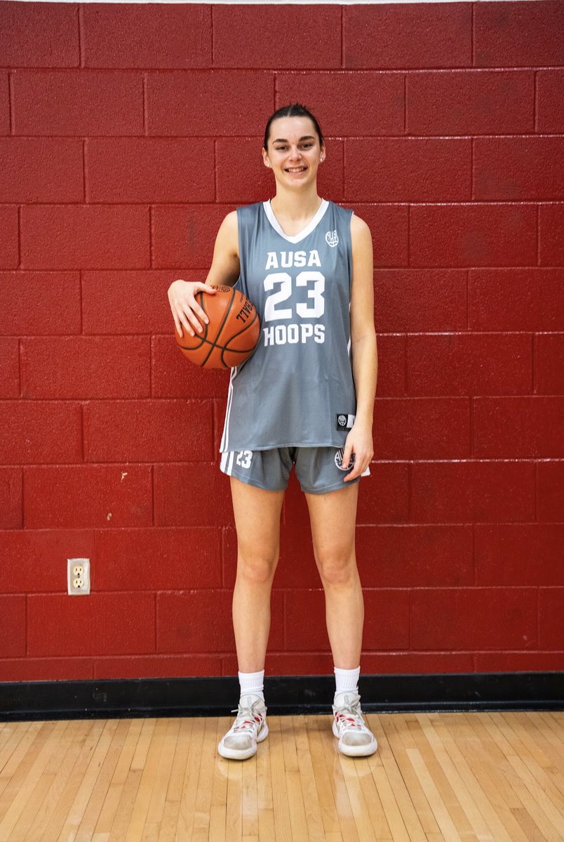 First couple trainings done in Indiana before heading to <a href="/PGHCircuit/">Prep Girls Hoops Circuit 🏀</a> and <a href="/TFNsRun4Roses/">TFN's Run 4 Roses</a> with AUSA team Brook 🇦🇺
