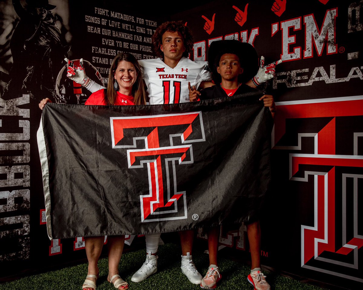 Bryan WR Tyson Turner (@Tyson_Turner11) breaks down his TTU pledge:

“I just wanna make an impact and lead us to some championships. I hope to make a difference in that community as well, not just on the field but also off the field.” #GunsUp #WreckEm

➡️ texastech.rivals.com/news/bryan-wr-…