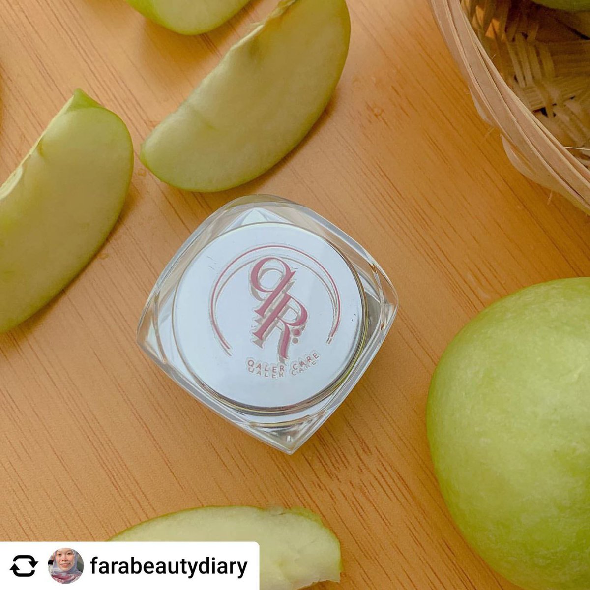QalerCosmetic's tweet photo. Rating: ★★★★★

👩‍🦰 Skin type / skin concern during product testing:
+ oily skin
+ dullness
+ open pores
+ sebaceous filament https://t.co/JizNrS3TyJ
