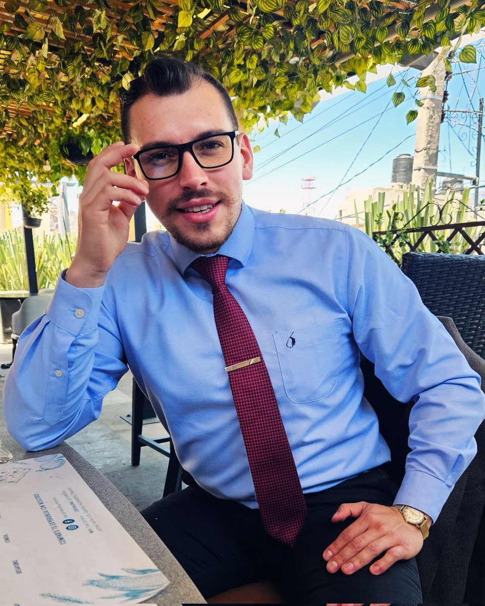 #NuevaFotoDePerfil
"𝑈𝑛 𝑑𝑖́𝑎 𝑠𝑖𝑛 𝑢𝑛𝑎 𝑠𝑜𝑛𝑟𝑖𝑠𝑎 𝑒𝑠 𝑢𝑛 𝑑𝑖́𝑎 𝑝𝑒𝑟𝑑𝑖𝑑𝑜". 𝐶𝒉𝑎𝑟𝑙𝑒𝑠 𝐶𝒉𝑎𝑝𝑙𝑖𝑛.
#SaludMental #Psicologia #Psicoterapia #TopBusiness #HealthcareInnovation