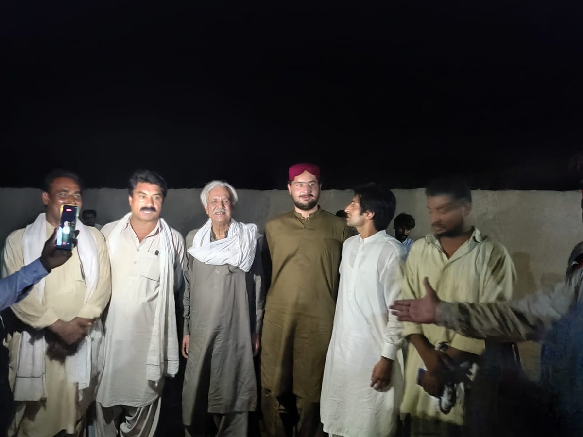 PPPCulturalWing's tweet photo. سالگرہ شہید محترمہ بینظیر بھٹو 
خان پور منجھ والا 
رہاش گاہ میاں مرتضیٰ
مہمان خصوصی ڈاکٹر اشو لال سائیں
#PPPCulturalWing #SaraikiWaseb https://t.co/xOQQPi7Hcc