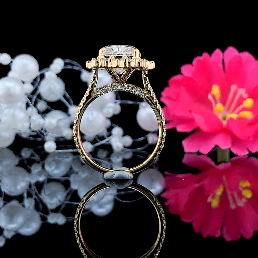 lioluxury's tweet image. 5.01CT Radiant Cut Moissanite Classic Solitaire Halo Ring Brilliant Radiant Engagement Ring Anniversary&amp;amp;Wedding Gift For Her Real Hand Made.
#radiantcutring
#promisering
#whitegoldring
#yellowgoldring
#StatementRing
#foreveronering
#solitairering
#moissanitering
#minimalistring
