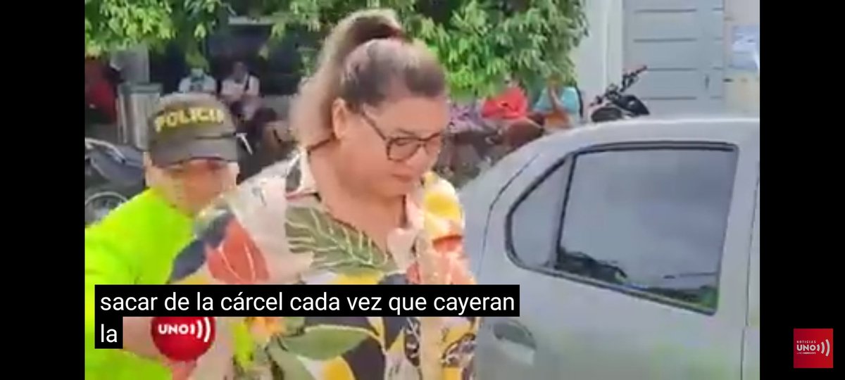 defensorpuro082's tweet photo. Cayó otra Fiscal de BARBOSA y su combo de Sincé, Sucre, Colombia
👹👹👹💥

Capturada, Marta Luz Baleta Erazo y sus compañeros de Fiscalia, se encargaban de sacar de la Cárcel a miembros del Clán del Golfo y romper solicitudrs de extradición. https://t.co/61ZGji1c4z