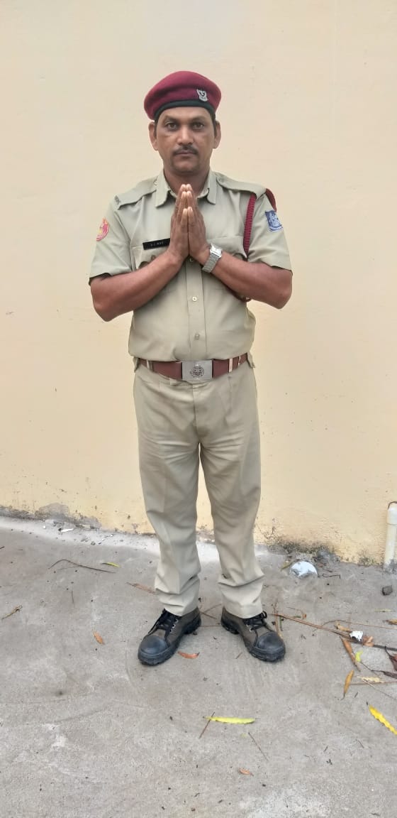 ମୁଁ ଜଣେ ଓଡ଼ିଶା ର ଗୃହରକ୍ଷୀ ହିସାବରେ ମହାମୋହିମ୍ ରାଷ୍ଟ୍ରପତିଙ୍କୁ  ଅନୁରୋଧ କି କରୁଅଛି  ଓଡ଼ିଶା  ଗୃହରକ୍ଷୀ ମାନଙ୍କୁ ନ୍ୟାୟ ପ୍ରଦାନ କରିବା ପାଇଁ ମହାମହିମ ରାଷ୍ଟ୍ରପତିଙ୍କ ପାଦ ତଳେ ଅନୁରଧ କରୁଅଛି।,🙏🙏🙏🙏🙏🙏🙏🙏🙏