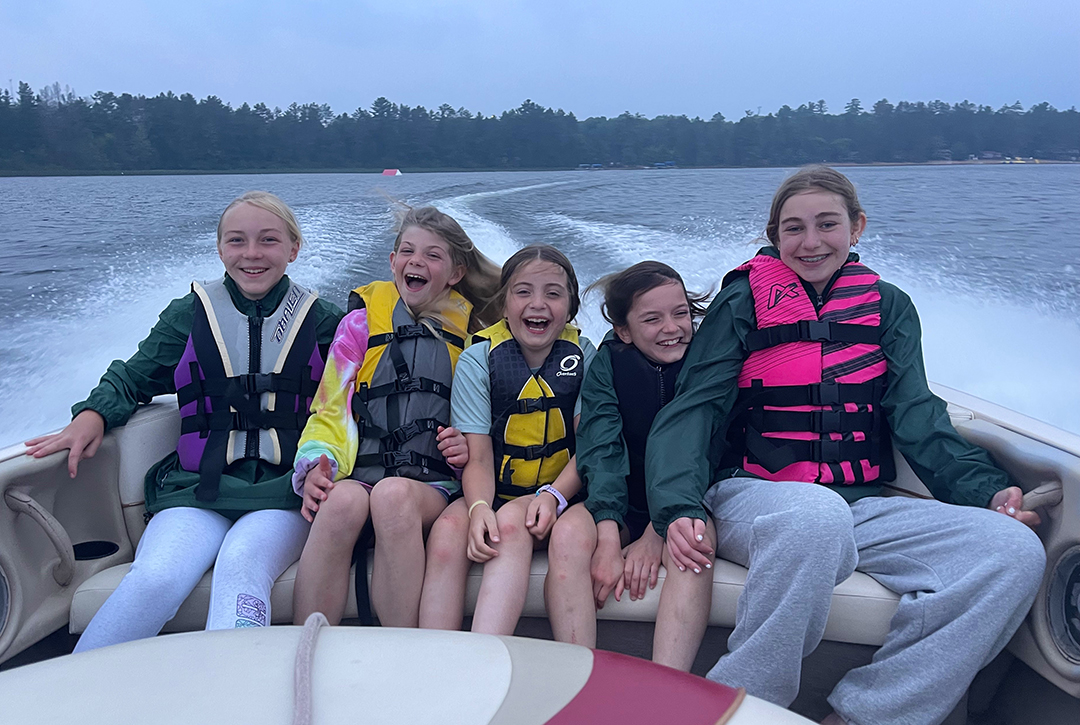 CampNicolet's tweet photo. Camp Sister parties are always a blast! Last evening was no exception with boat rides, games, and s'mores. https://t.co/bSCXQLPaFU #nicolet23 #summercamp #smores #bffs #campfire #franklinlake #thinksunshine https://t.co/6aH6w1L3t5