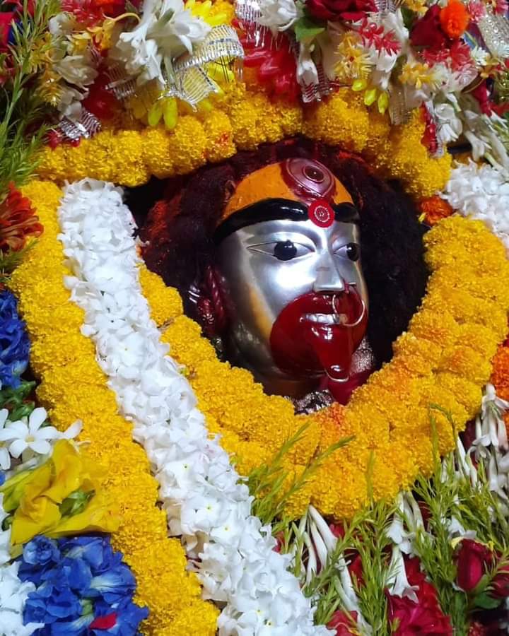 AlmightyMaaTara's tweet photo. प्रबल से प्रबल शत्रु को निस्तेज करने एवं सर्व कष्ट बाधा निवारण के लिए करुणामयी माँ  तारा की साधना से अधिक उपयुक्त कोई साधना नहीं है। 

जय माँ तारा  🕉️  जय परम गुरु बामदेव 

#JaiMaaTara #MaaTara #माँ_तारा #MaaKali  #PoromGuruBamdev #JaiMaaTara #জয়_মা_তাঁরা #Tarapith https://t.co/U9dCfxWB5m