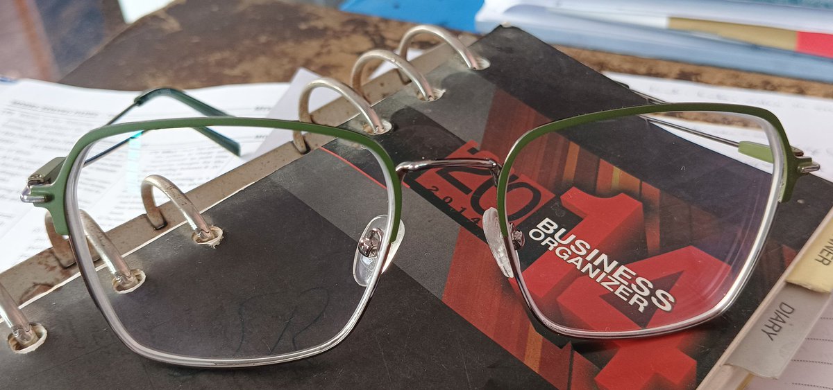 SunLaw13's tweet photo. Don't Have Preconceived Notions...
The Colour of The Glass you have on
Determines How U C The 🌍 around U...
Take off Your Glasses and Have a Look...
You'll C Things The Way They were Meant to be...
#writersoftwitter #WritingCommunity #5amwritersclub #thoughts #trust #truth #Fate https://t.co/1wge4Q4CxH