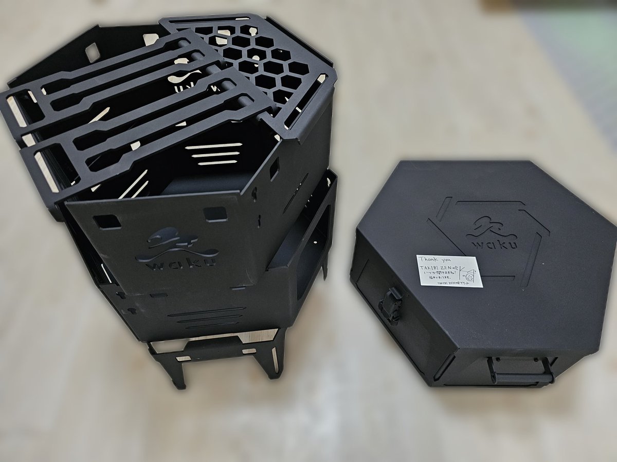 ohtyan_mura's tweet image. 来たよ来たよ！
待ちに待った勝村社長の渾身の焚き火台！TAKIBI ZEN！
これでキャンプデビューじゃ！
そして勝村社長が買っていたネイチャートーンズのトライゴンも購入。
まさにベストフィット。
素晴らしい👏

#TAKIBIZEN
#waku
#カズチャンネル
#カズさん
#ネイチャートーンズ
#トライゴン