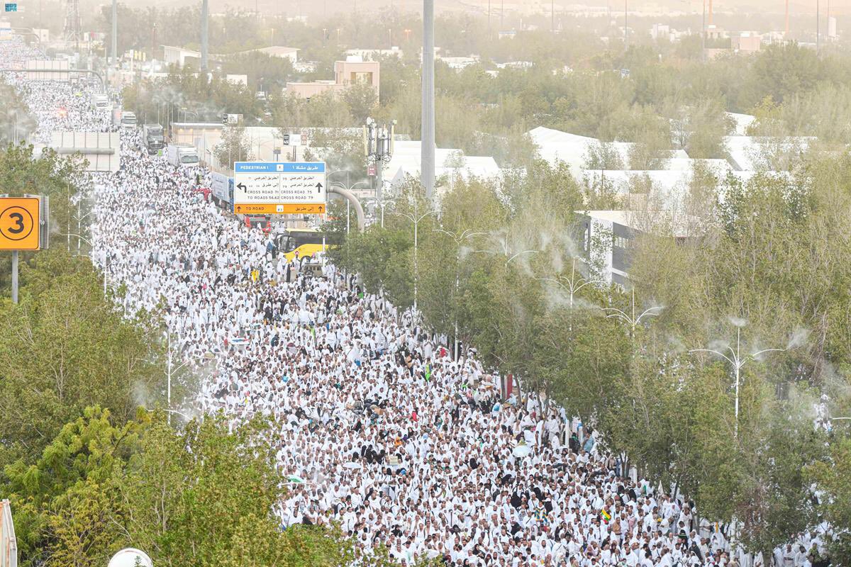 Almost 19 million in Arafat #Hajj1444