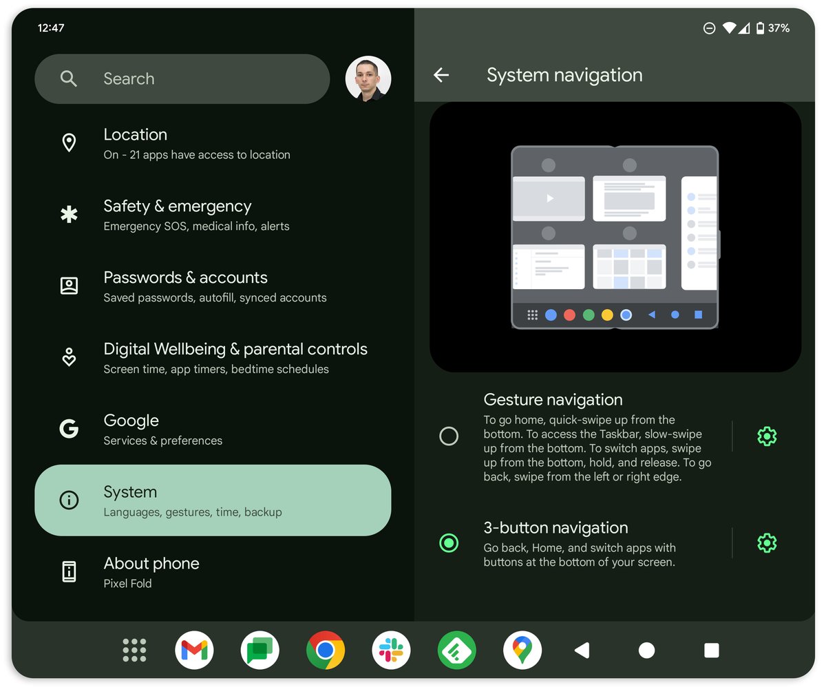 RonAmadeo's tweet image. Whoaaa three button navigation has a perma-dock!