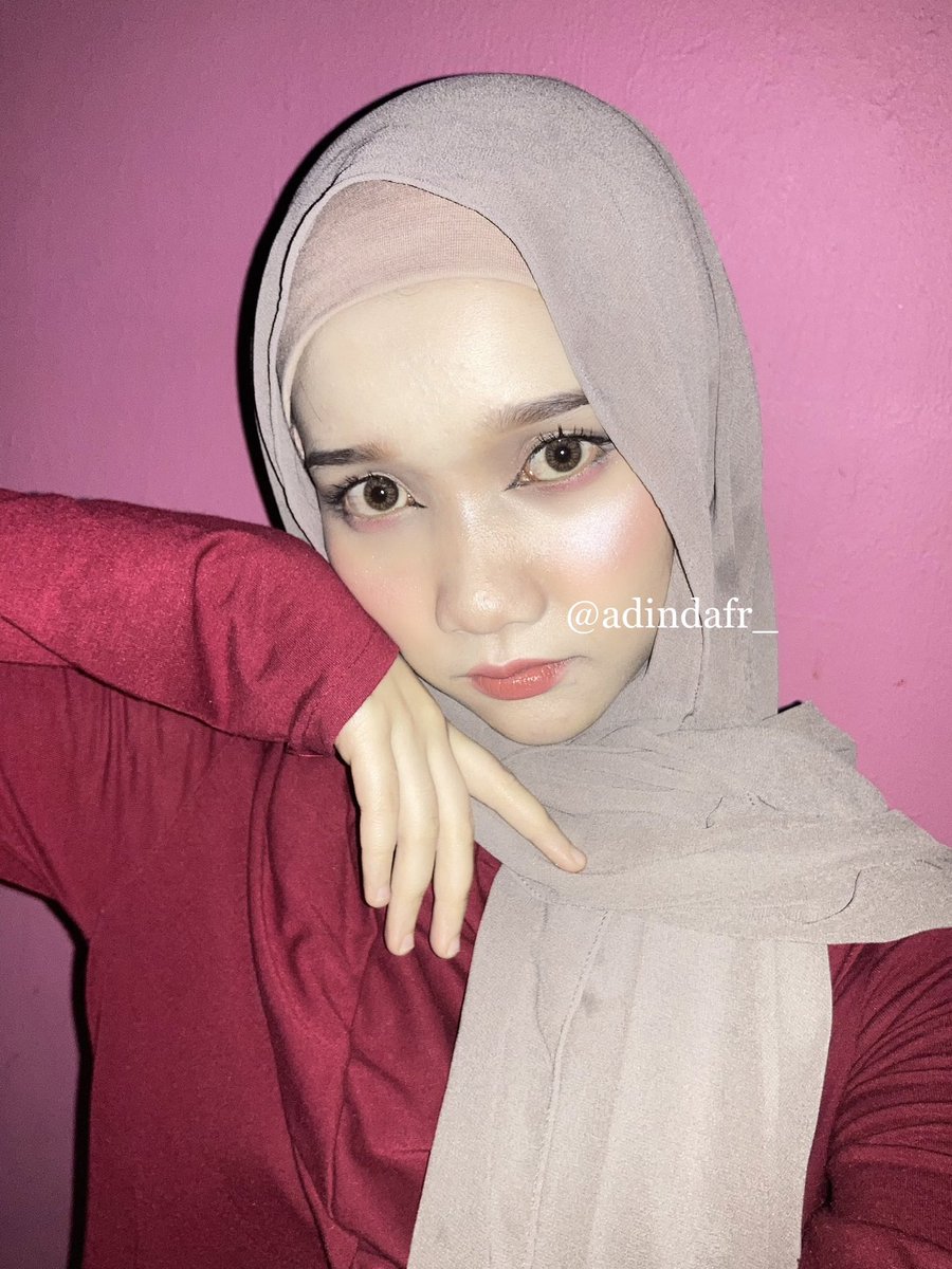 diendadindin's tweet photo. ANTI FLASHBACK JUGA YA!

#makeup #tutorialmakeup #makeuplebaran https://t.co/QyaI3rHEdu