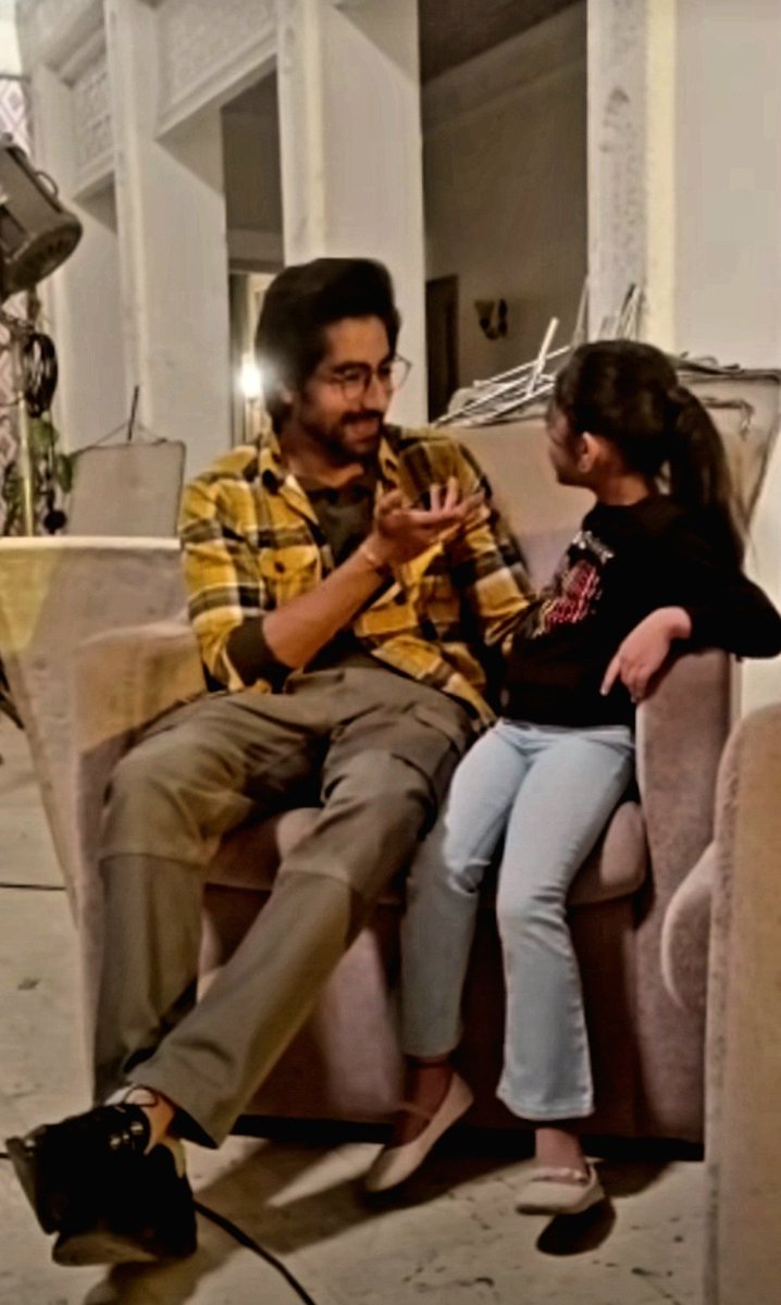 Their offscreen bond is soo cutee...
 🥺🤏
#HarshadChopda #HeraMishra