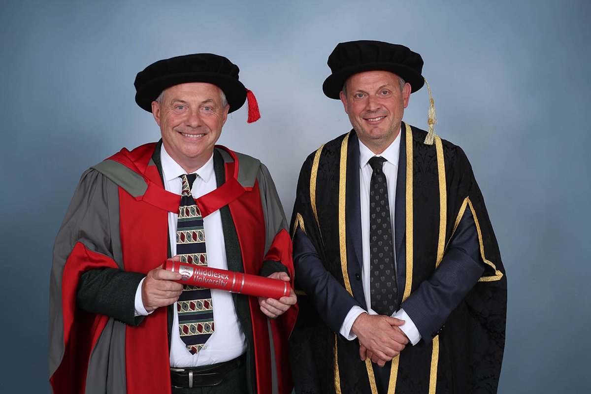 MiddlesexUni's tweet image. We’re very happy that Lord Mann has joined the Faculty of Business and Law as an Honorary Graduate 🎓 He is a dedicated trade unionist and Labour activist who takes a strong stance on racism, including tackling antisemitism on university campuses 🙌 #MDXGrad
