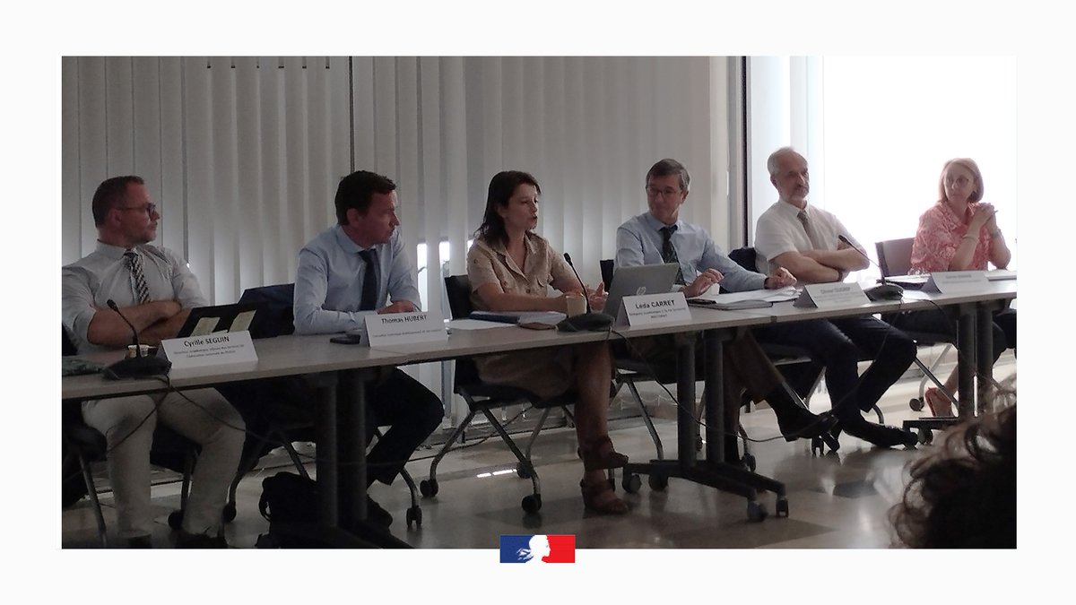 academielyon's tweet image. Instance de représentation des lycéens à  l'échelon académique présidée par le recteur @DugripOlivier, le Conseil Académique à la Vie Lycéenne #CAVL se tient ce matin au rectorat de Lyon. Au programme, la répartition des fonds de vie lycéenne et la #santémentale des élèves.