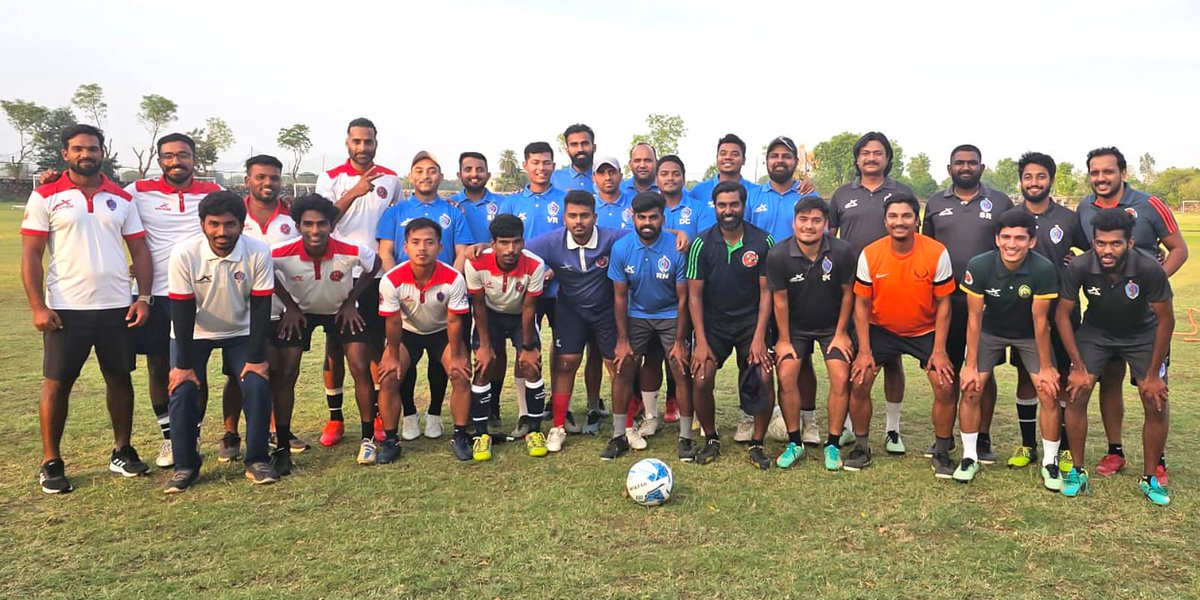 BBFSchools's tweet photo. Our beloved coaches 🫶🏻🔥😍

#BBFSYes #CoachEducation #indianfootball https://t.co/YOc7TIwJCd