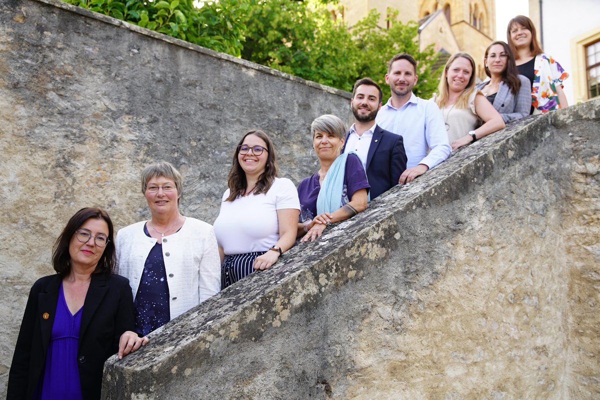 Depuis hier se tient la dernière session du Grand Conseil #GCNE avant la pause estivale. L’occasion de vous présenter son nouveau bureau. Il est à l’image du Grand Conseil: jeune, dynamique et composé en majorité de femmes. 1/3