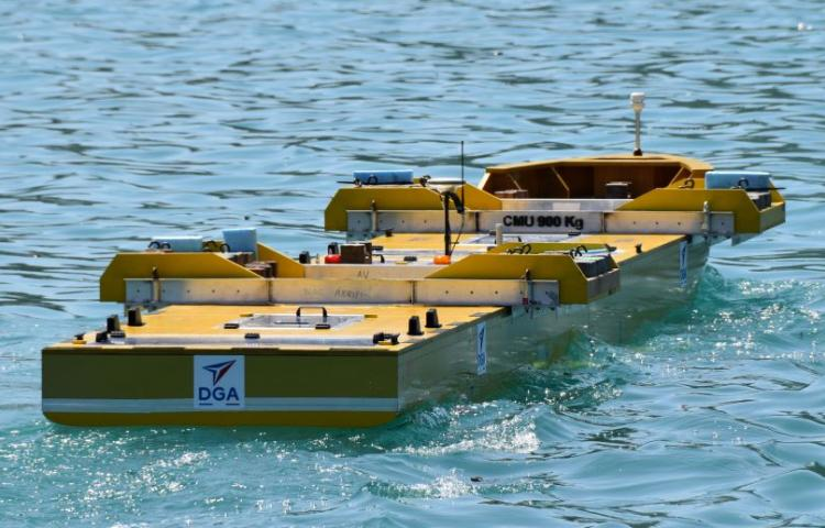 Fzs2r5NXwAATtVc?format=png&name=900x900