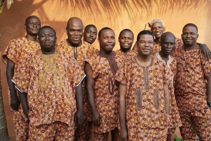 Le groupe béninois Black SANTIAGO 🇧🇯, précurseur de l'Afrobeat  dans les années 60.

#NoLimit229