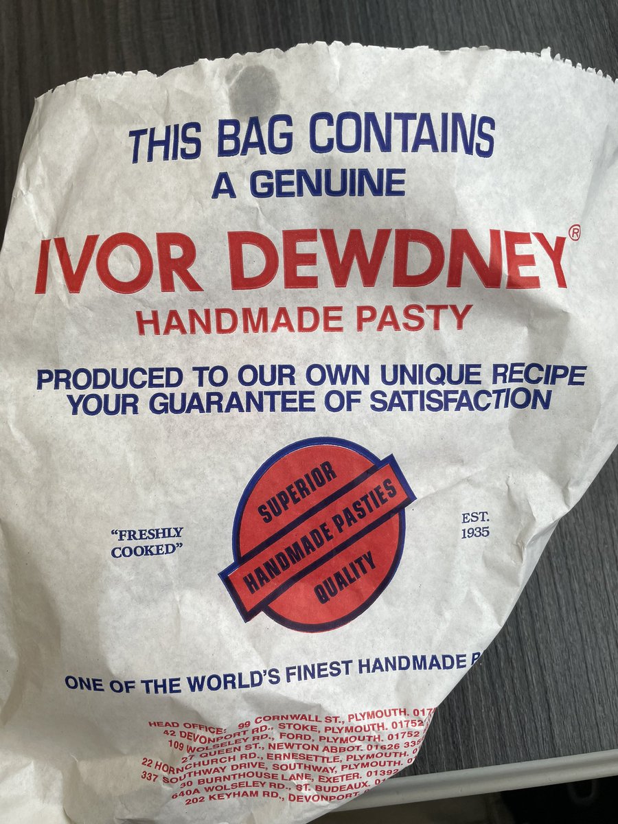 nireland64's tweet image. Whenever your in Plymouth this is a compulsory purchase , not as good as @clift_david delicacies but not far off £3.70 worth of pasty excellence #thepanel Will have a view ? @mikewalker72 @DamianCummings @bally_auluk @PaulWalmsley8 @sapper1592 @42BriLee