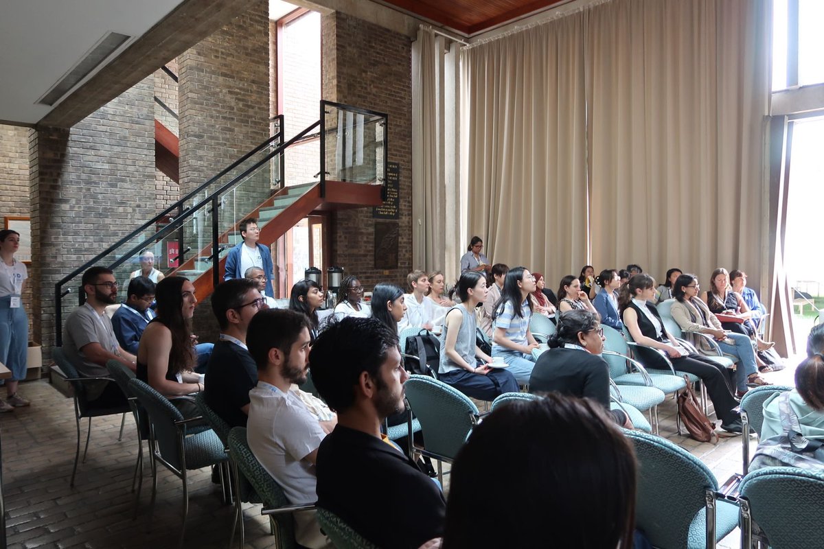 Really appreciate the invaluable insights and useful advice shared by our panelists <a href="/ProfRachelGaN/">Prof Rachel Oliver 🐯</a> <a href="/han_yimo/">Yimo Han</a> <a href="/PriyaMahadevan/">Priya</a> and Paula Giraldo-Gallo. 
Women in Science <a href="/2D_TMDs_2023/">2D TMDs 2023</a>