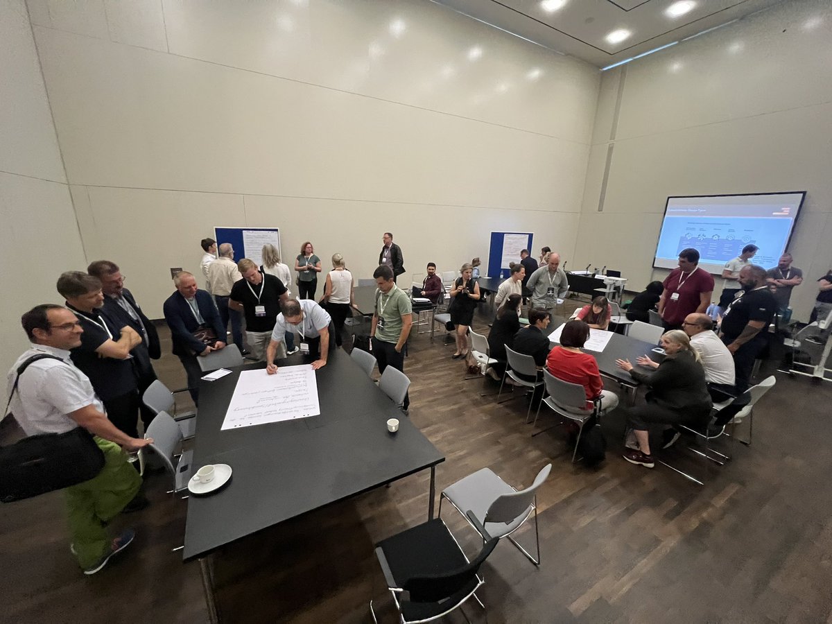 #Cybersicherheitsübungen für Kommunen mit <a href="/juschuetze/">Julia Schuetze</a> und @snv_berlin auf dem IT-Sicherheitstag Sachsen <a href="/BehoerdenNews/">Behörden Spiegel</a> <a href="/SachsenDe/">Sächsische Staatskanzlei</a> <a href="/Digitaler_Staat/">Digitaler Staat</a>