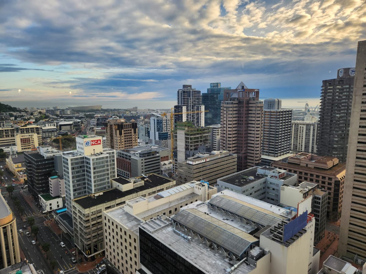 Exciting things happening at the Business Forum organised by @WESGRO and @UGEmbassySA in #CapeTown! A fantastic platform to strengthen trade ties and collaboration. #BusinessForum #WESGRO #UgandaHighCommission @UgandaMFA @AmoruPaul @KagutaYoweri @UgandaMediaCent