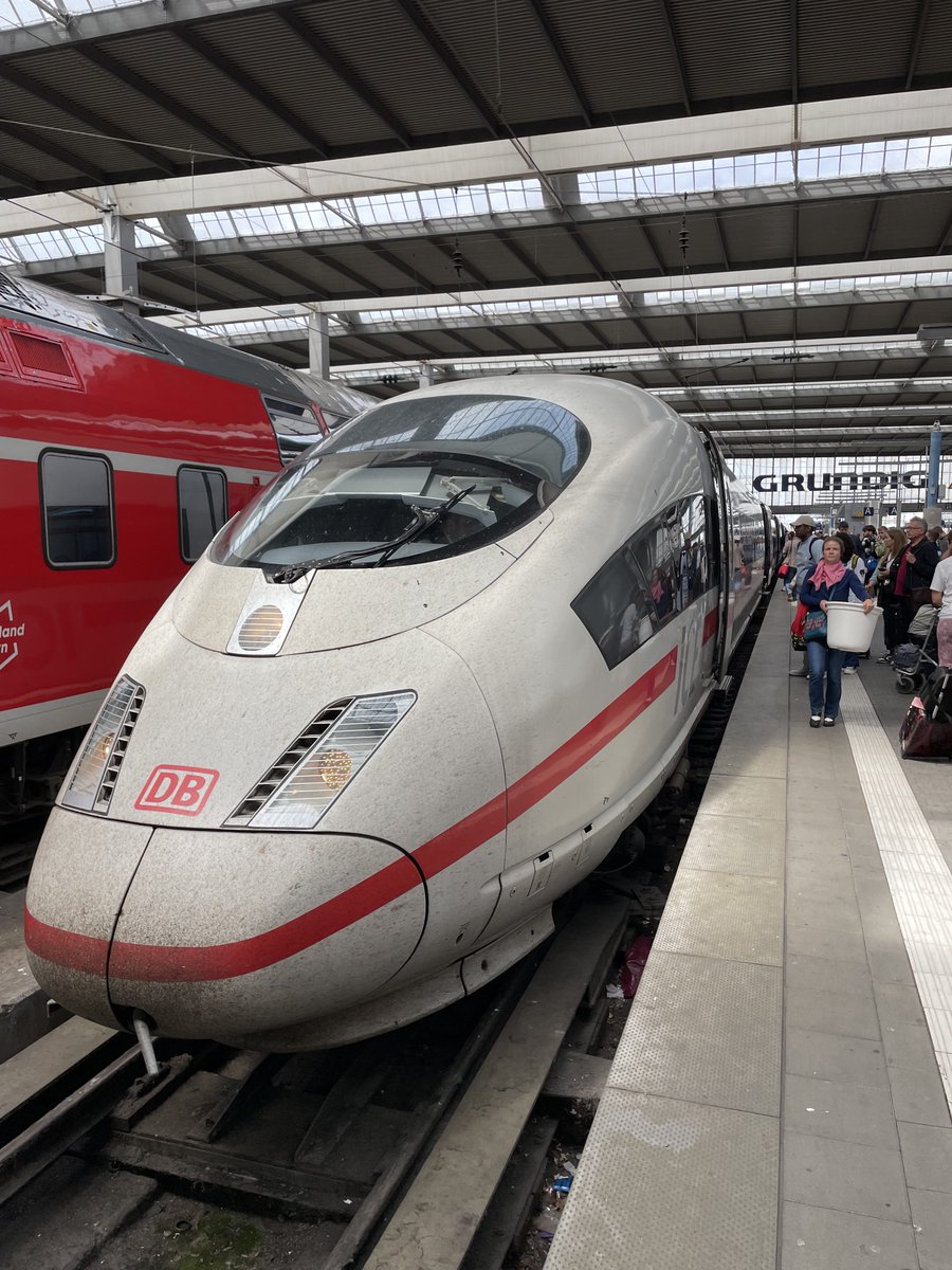 virtMark's tweet image. Auf geht's zur VMware Usergroup Conference. Ich hoffe wir sehen uns morgen in Frankfurt! bit.ly/germanvmug #devmug #vmug #vmware #multicloud