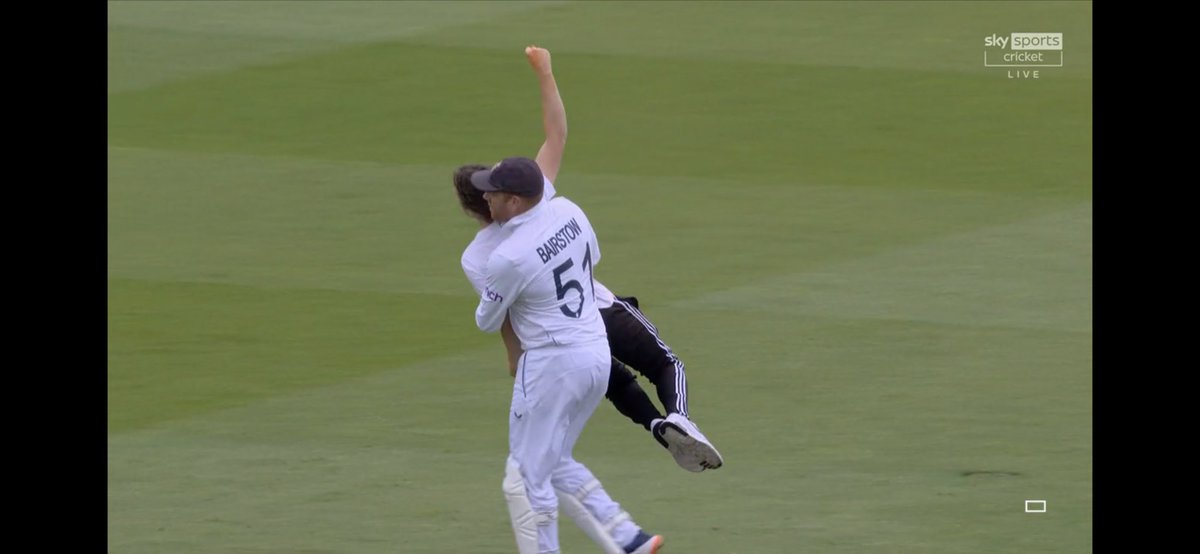 SamParks1's tweet image. Foaks would never @TheBarmyArmy #ashes