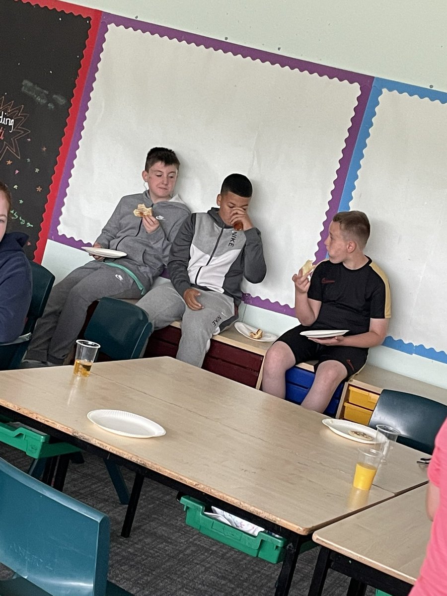 We really enjoyed having breakfast together as a whole P7 earlier for our last day 🥰🥐🥞@BonarMrs