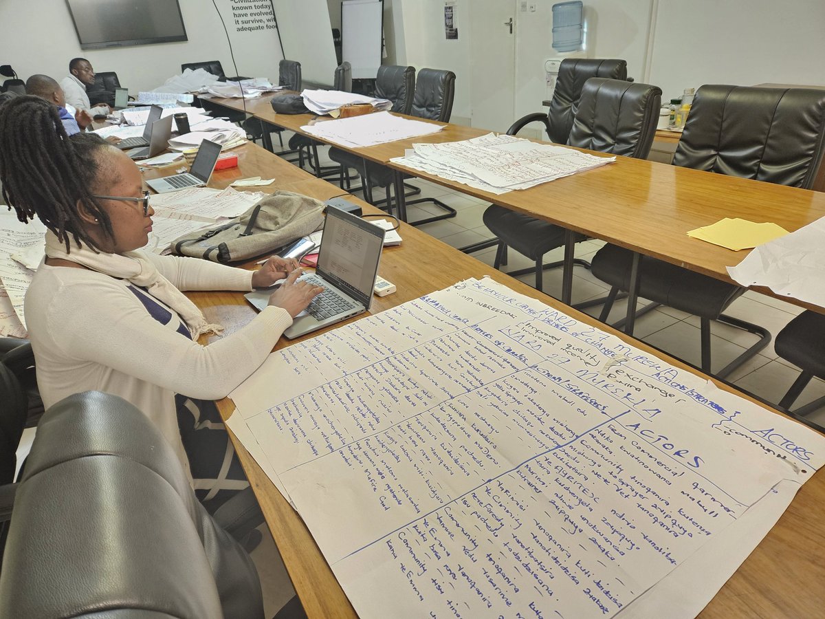 tellysibbs's tweet image. Harnessing the power of co-creation! #Zimbabwe AE-I team consolidating  field data, co-created through farmer-led vision to action exercises and local indicator selection process #LISP workshops. 
#Agroecologyintiative 
@CIMMYT 
@CGIAR