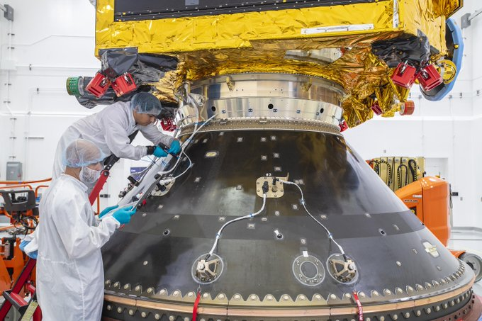 estelsiplanetes's tweet photo. I, a tot això, dissabte dia 1 s'enlaira EUCLID, la missió de l'ESA que ens donarà respostes sobre l'energia i matèria fosca!
Ahir us explicava un dels 2 mètodes que emprarà la sonda per extudiar què és l'energia fosca i quina és la distribució de matèria fosca a l'univers... https://t.co/E827loq0gg