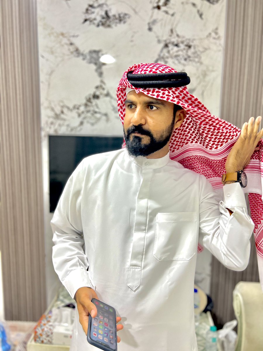 a__alblushi's tweet photo. كل عامْ والفرح يطوّقُ قلوبكم ، 
   ِ     كُل عامْ وحياتكم مغمورة بالسَعْادة 
 ِ     أعاده الله علينا وعليكم بالخير والبركات🫶🏻💗 https://t.co/3FKJNePQSn
