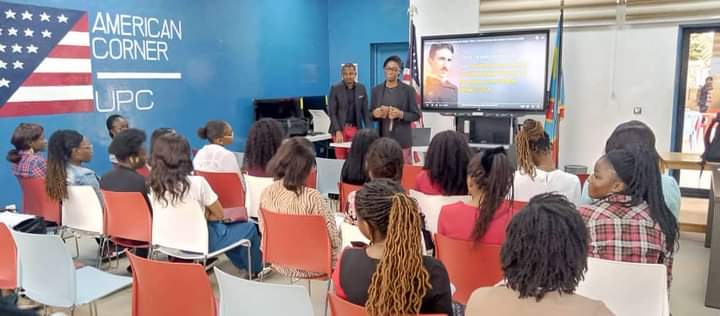 Salama_Sawi's tweet photo. Échange et partage d'informations sur la participation des femmes aux Processus de Paix en #RDC de 1998-2003 à travers la Projection du film: "La Route vers Sun City"
21 Jeunes femmes y ont pris part !
#YALIRDC
#OCGL/ONG
UN Women Africa - ONU Femmes Afrique
#SAWI https://t.co/UoUgDG3igk